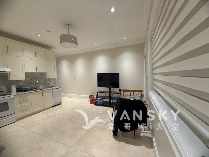 251203004900_WhatsApp Image 2025-12-03 at 00.21.37_f4776bd8.jpg